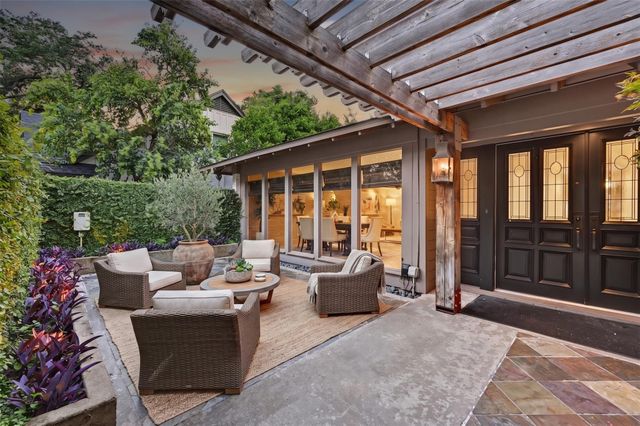 10034 Meadow Lake Lane, Houston, TX 77042