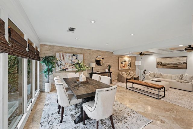 10034 Meadow Lake Lane, Houston, TX 77042