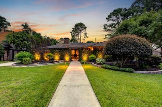 10034 Meadow Lake Lane, Houston, TX 77042
