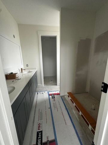 1678 Round Barn Drive, Hudsonville, MI 49426