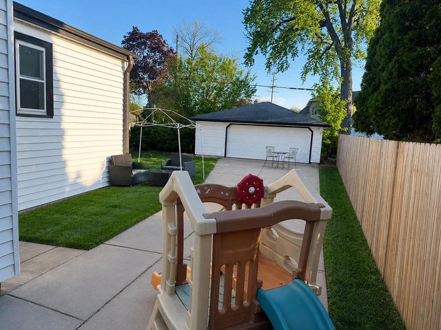 2431 Jerome BOULEVARD, Racine, WI 53403