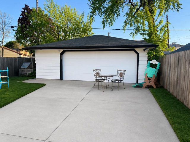 2431 Jerome BOULEVARD, Racine, WI 53403