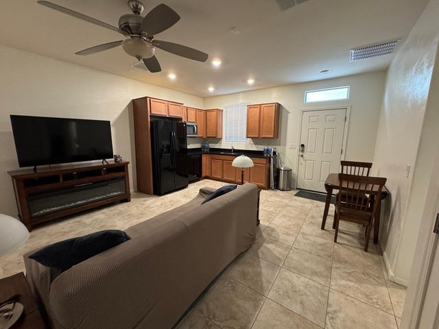 36825 N Yellowstone Drive, San Tan Valley, AZ 85140