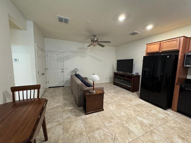 36825 N Yellowstone Drive, San Tan Valley, AZ 85140