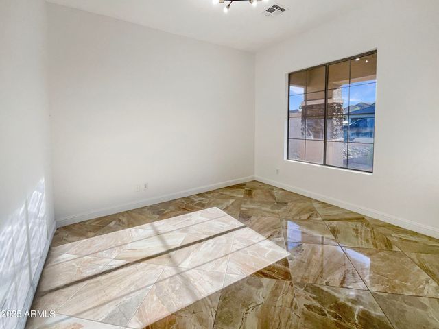 1900 E WOODSMAN Place, Chandler, AZ 85286