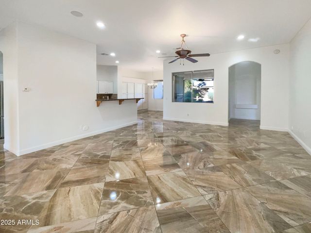 1900 E WOODSMAN Place, Chandler, AZ 85286