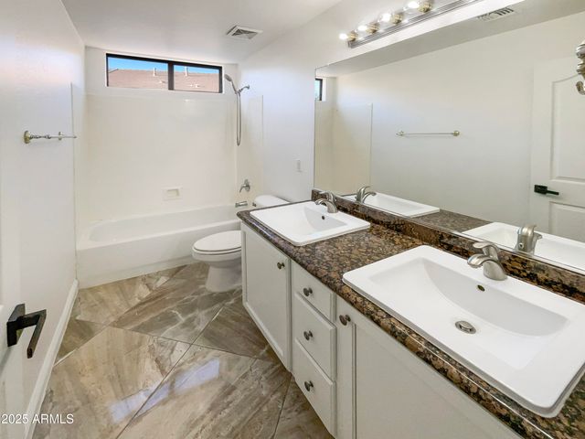 1900 E WOODSMAN Place, Chandler, AZ 85286