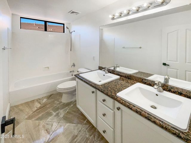 1900 E WOODSMAN Place, Chandler, AZ 85286