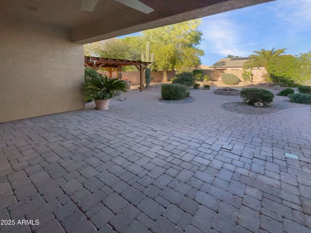 1900 E WOODSMAN Place, Chandler, AZ 85286