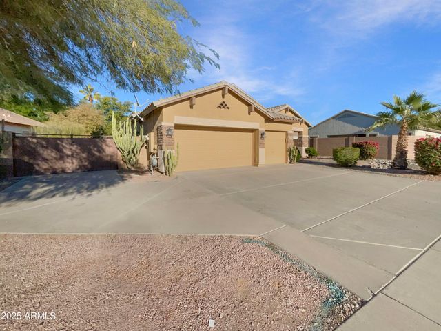1900 E WOODSMAN Place, Chandler, AZ 85286