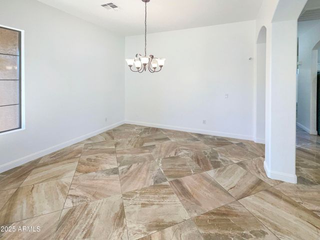 1900 E WOODSMAN Place, Chandler, AZ 85286