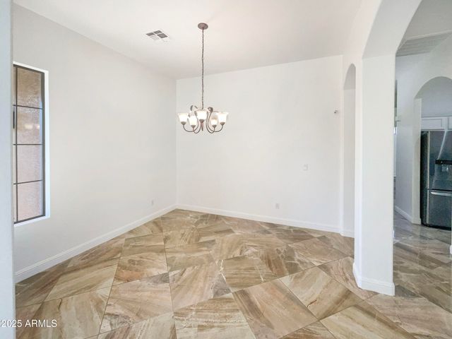 1900 E WOODSMAN Place, Chandler, AZ 85286