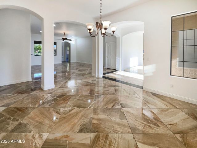 1900 E WOODSMAN Place, Chandler, AZ 85286