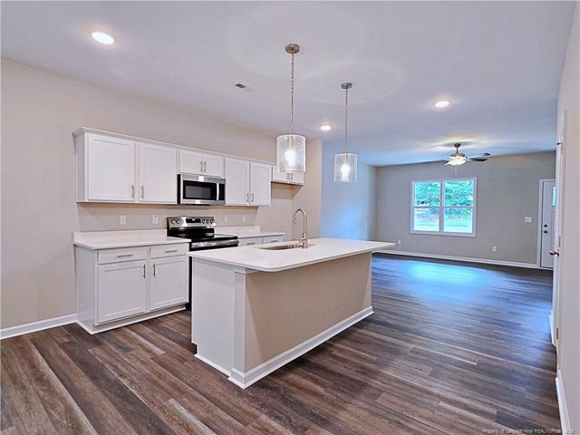 1610 Gardenia Avenue, Fayetteville, NC 28311