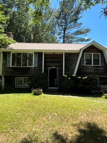 35 Mc Keon Drive, North Attleboro, MA 02760