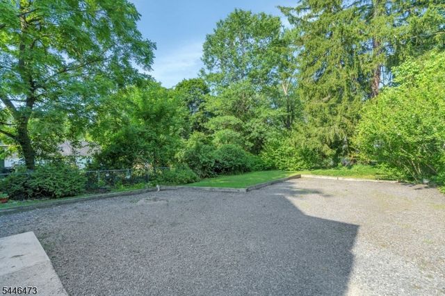 95 HILLCREST ROAD, Watchung Boro, NJ 07069