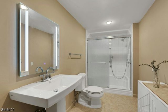 95 HILLCREST ROAD, Watchung Boro, NJ 07069