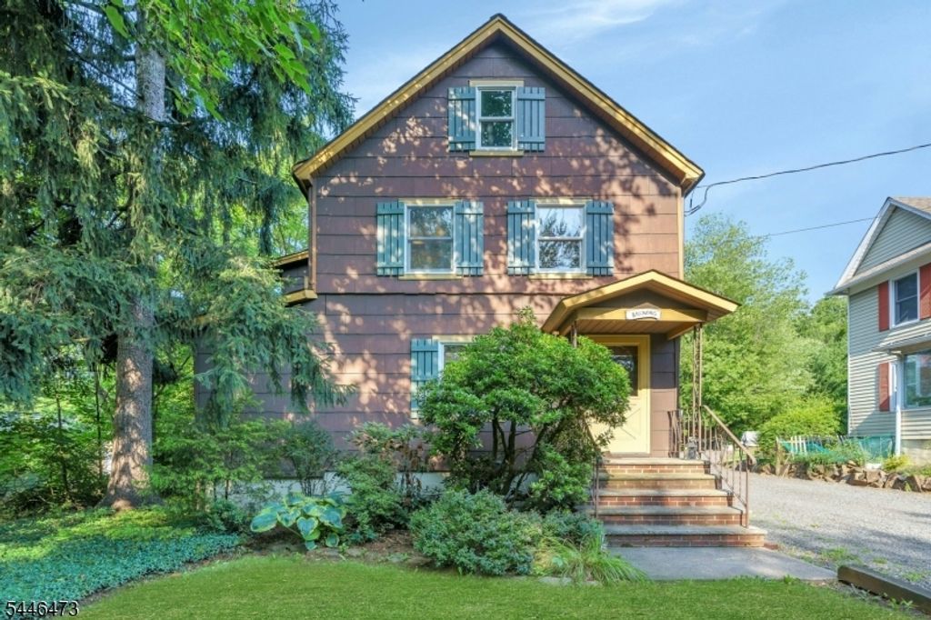 95 HILLCREST ROAD, Watchung Boro, NJ 07069