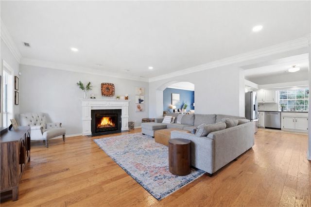 2688 E Londonderry Drive, Fayetteville, AR 72701