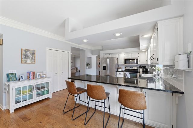 2688 E Londonderry Drive, Fayetteville, AR 72701