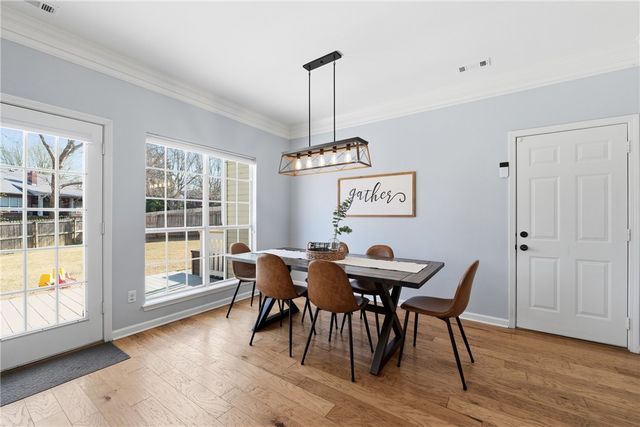 2688 E Londonderry Drive, Fayetteville, AR 72701