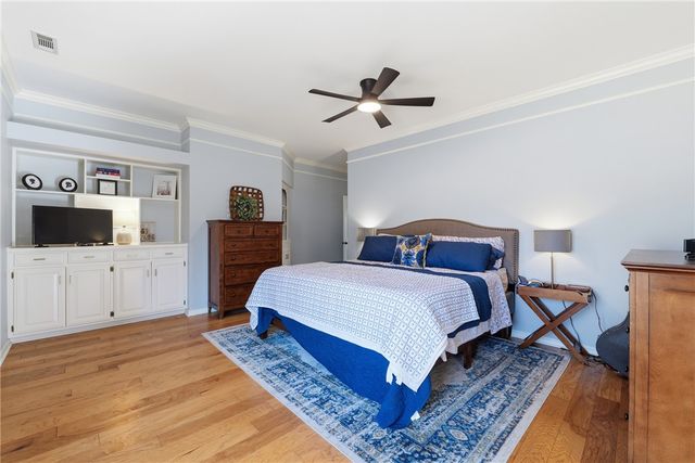 2688 E Londonderry Drive, Fayetteville, AR 72701