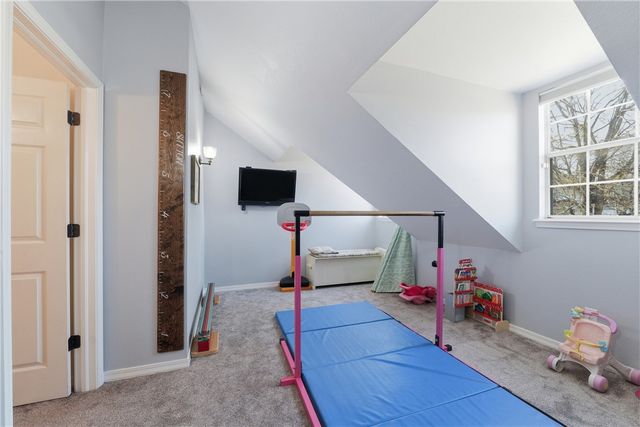 2688 E Londonderry Drive, Fayetteville, AR 72701