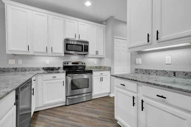 6143 SE Crooked Oak Avenue, Hobe Sound, FL 33455