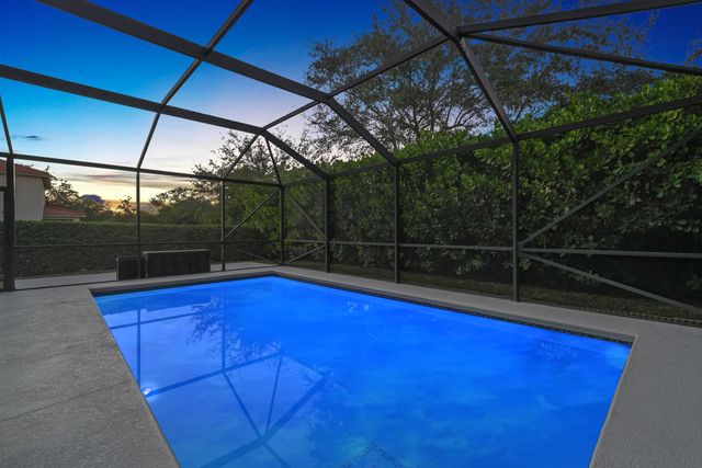 6143 SE Crooked Oak Avenue, Hobe Sound, FL 33455