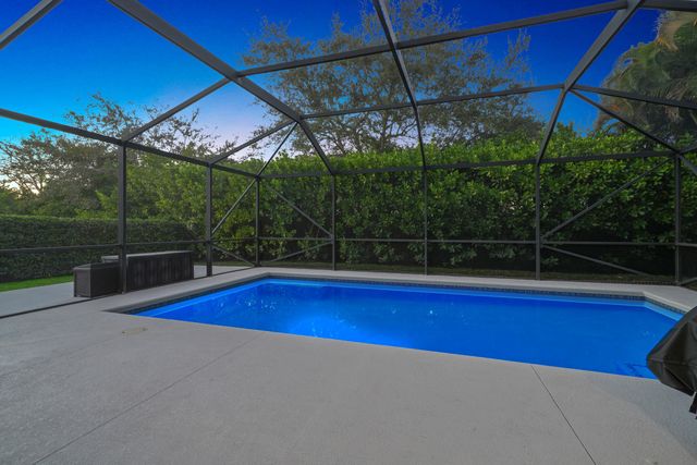 6143 SE Crooked Oak Avenue, Hobe Sound, FL 33455