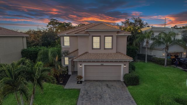 6143 SE Crooked Oak Avenue, Hobe Sound, FL 33455