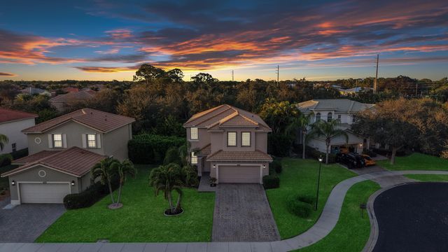 6143 SE Crooked Oak Avenue, Hobe Sound, FL 33455