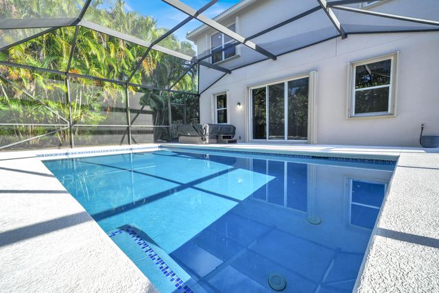 6143 SE Crooked Oak Avenue, Hobe Sound, FL 33455