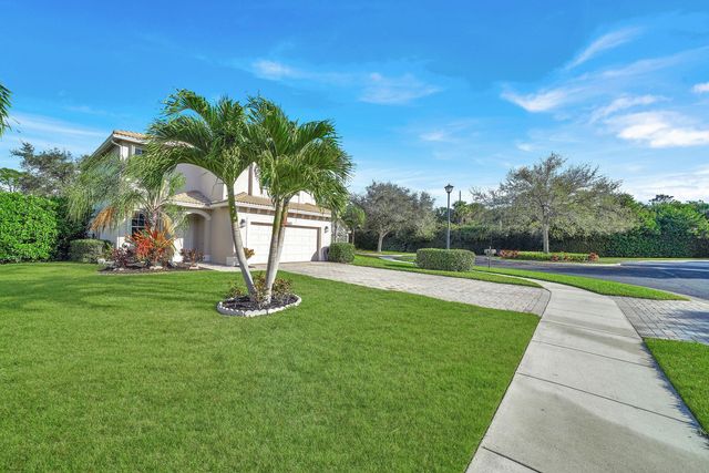 6143 SE Crooked Oak Avenue, Hobe Sound, FL 33455