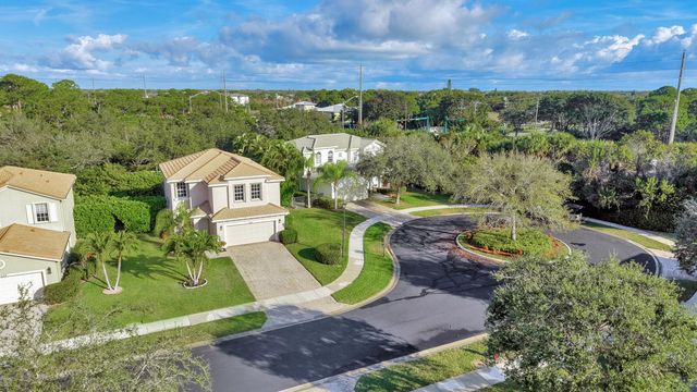 6143 SE Crooked Oak Avenue, Hobe Sound, FL 33455