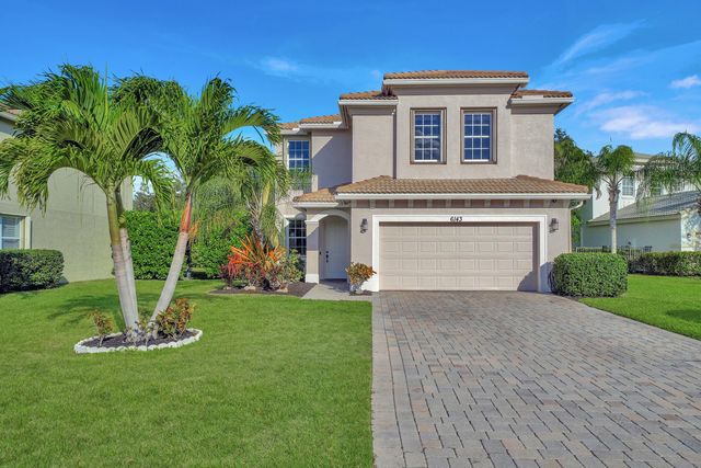 6143 SE Crooked Oak Avenue, Hobe Sound, FL 33455