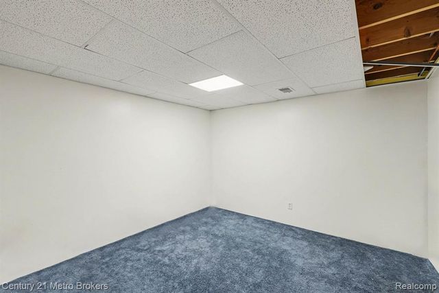 3861 Five Lakes Road, North Branch, MI 48461
