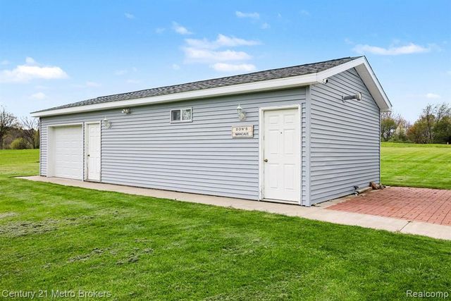 3861 Five Lakes Road, North Branch, MI 48461