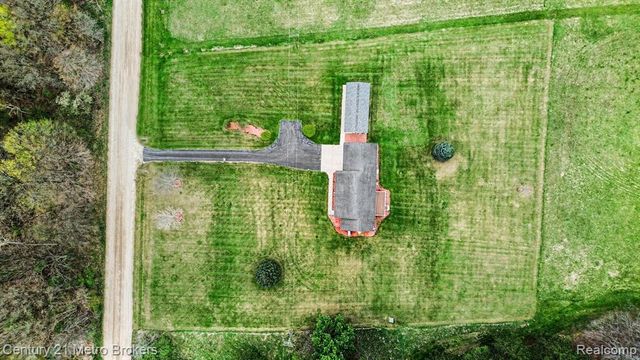 3861 Five Lakes Road, North Branch, MI 48461
