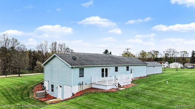 3861 Five Lakes Road, North Branch, MI 48461