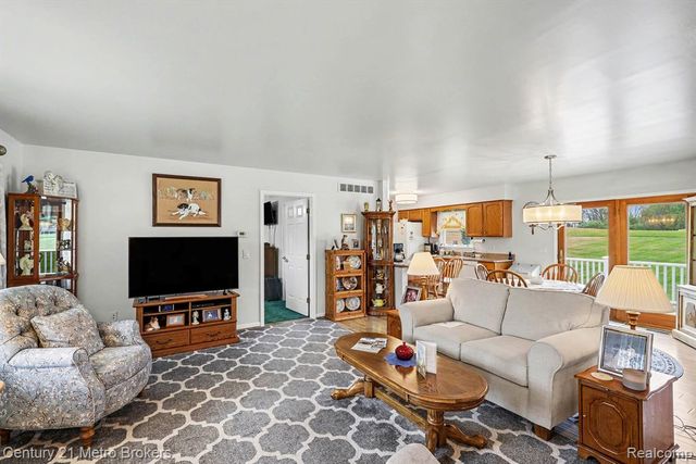 3861 Five Lakes Road, North Branch, MI 48461
