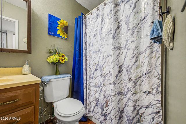5906 W GOLDEN Lane, Glendale, AZ 85302