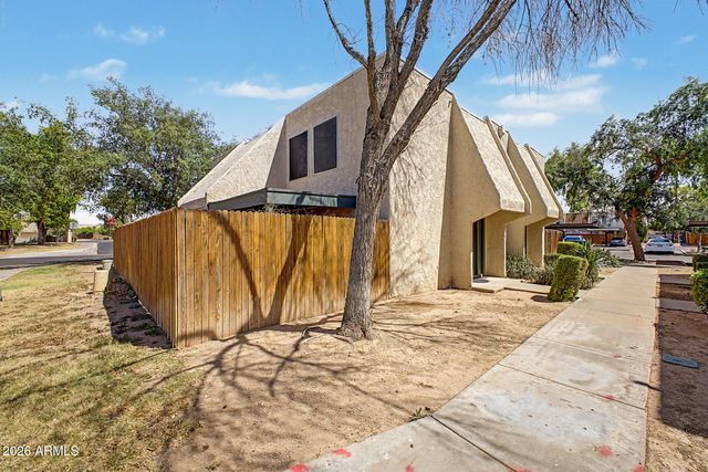 5906 W GOLDEN Lane, Glendale, AZ 85302