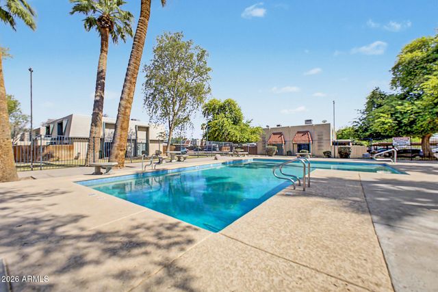 5906 W GOLDEN Lane, Glendale, AZ 85302