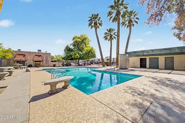5906 W GOLDEN Lane, Glendale, AZ 85302