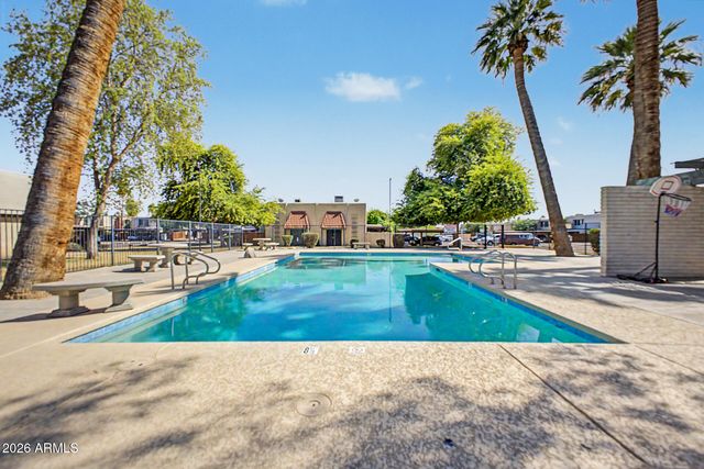 5906 W GOLDEN Lane, Glendale, AZ 85302