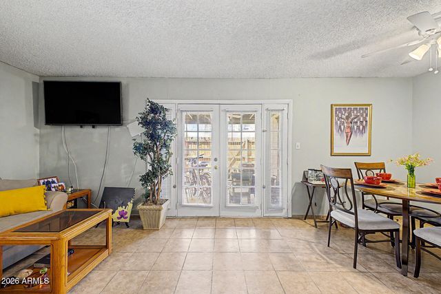 5906 W GOLDEN Lane, Glendale, AZ 85302