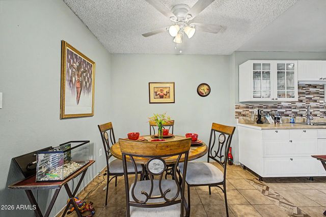 5906 W GOLDEN Lane, Glendale, AZ 85302