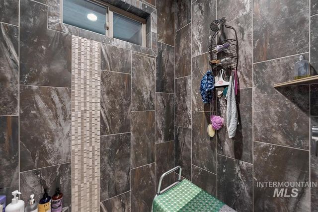 24398 Tombstone Ridge Ct, Middleton, ID 83644