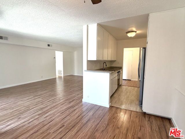 711 Orange Grove Avenue 203, South Pasadena, CA 91030